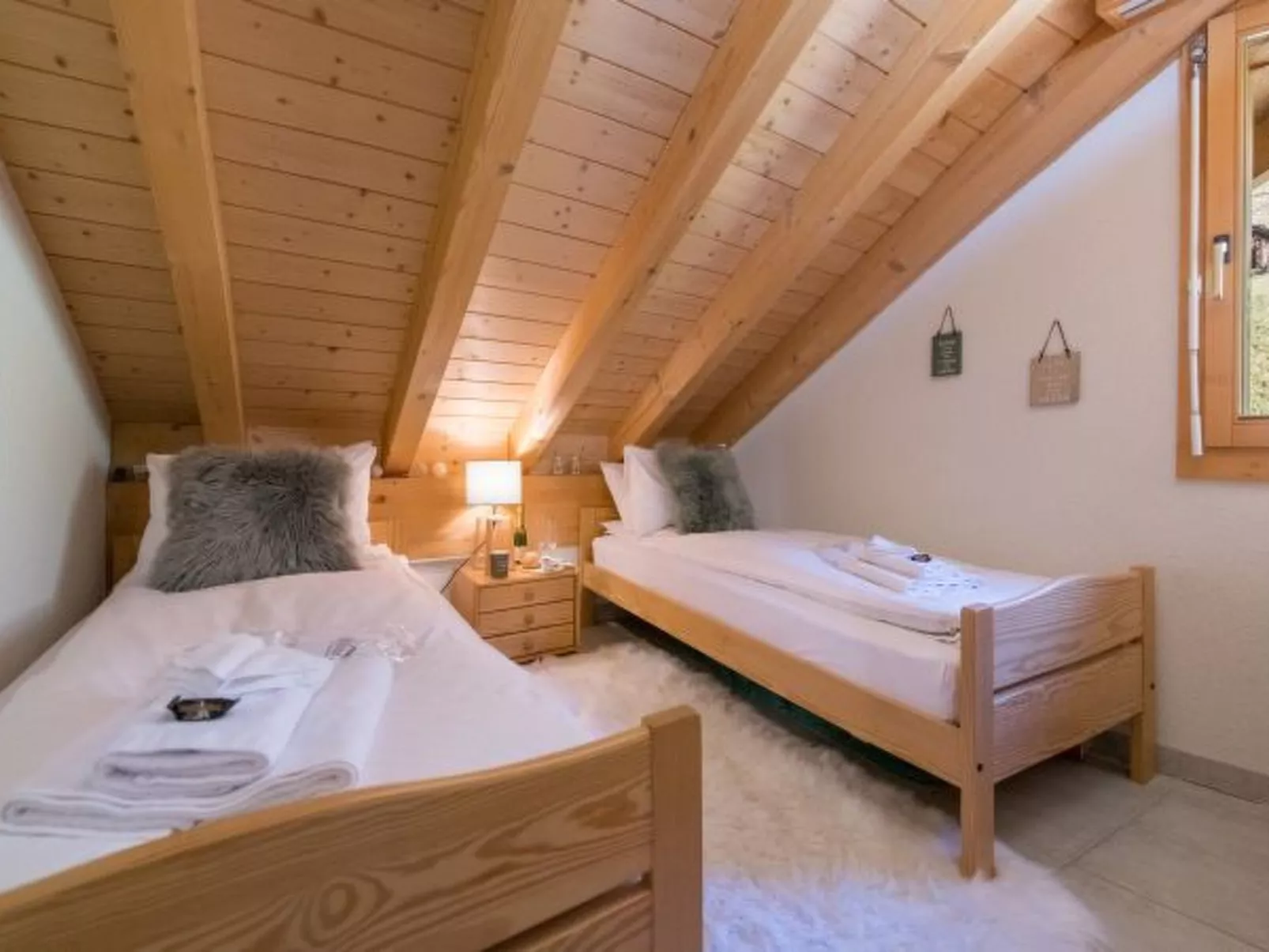 Chalet Rose Penthouse Residence - Inside