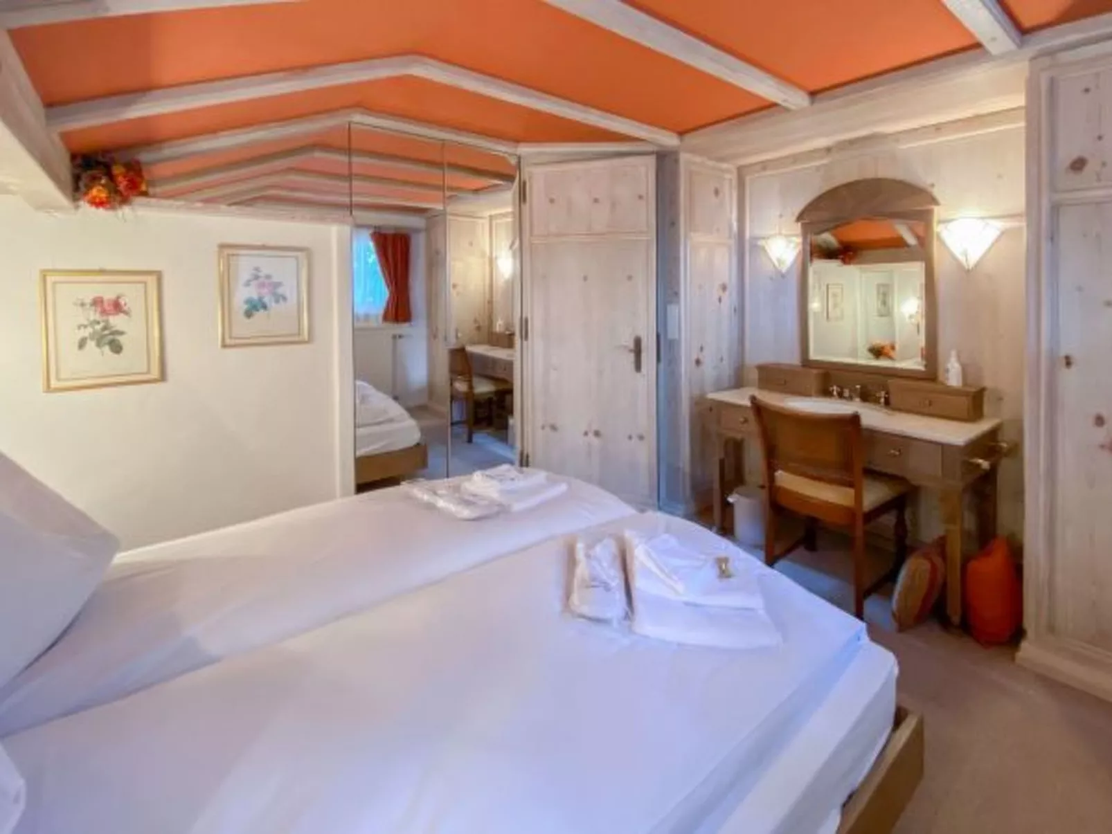 Chalet Irene Penthouse - Inside