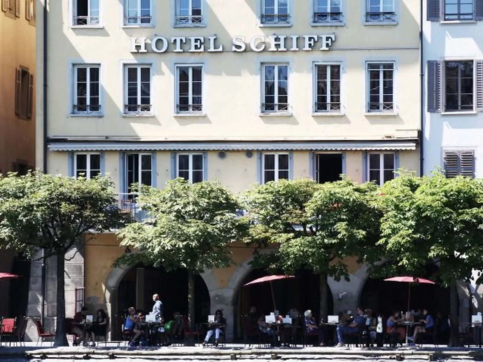 LU Saturn ll - Chapel Bridge HITrental Apartment - Outside