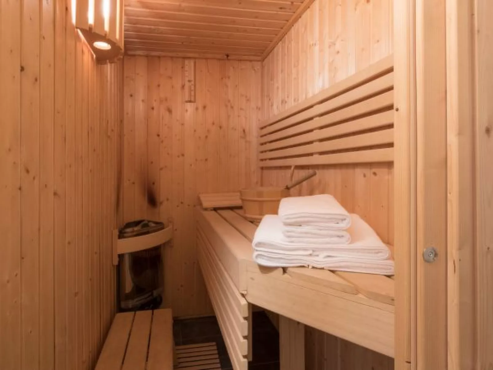 Racers Retreat 5 - Dedans