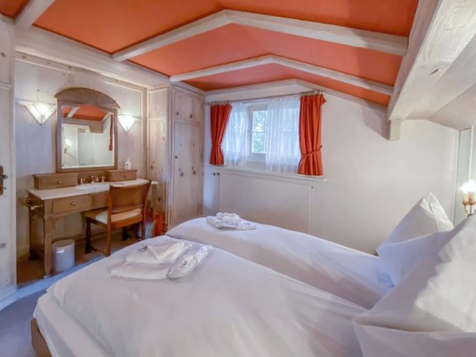 Chalet Irene Penthouse - Inside