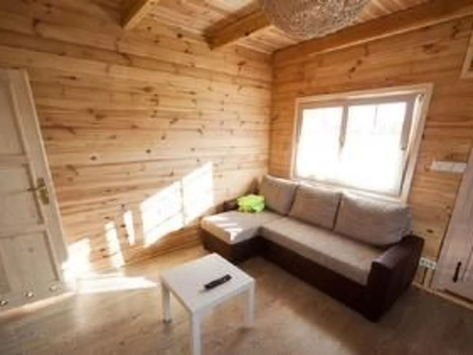 "Ferienwohnung" mitten im Grünen - Drinnen