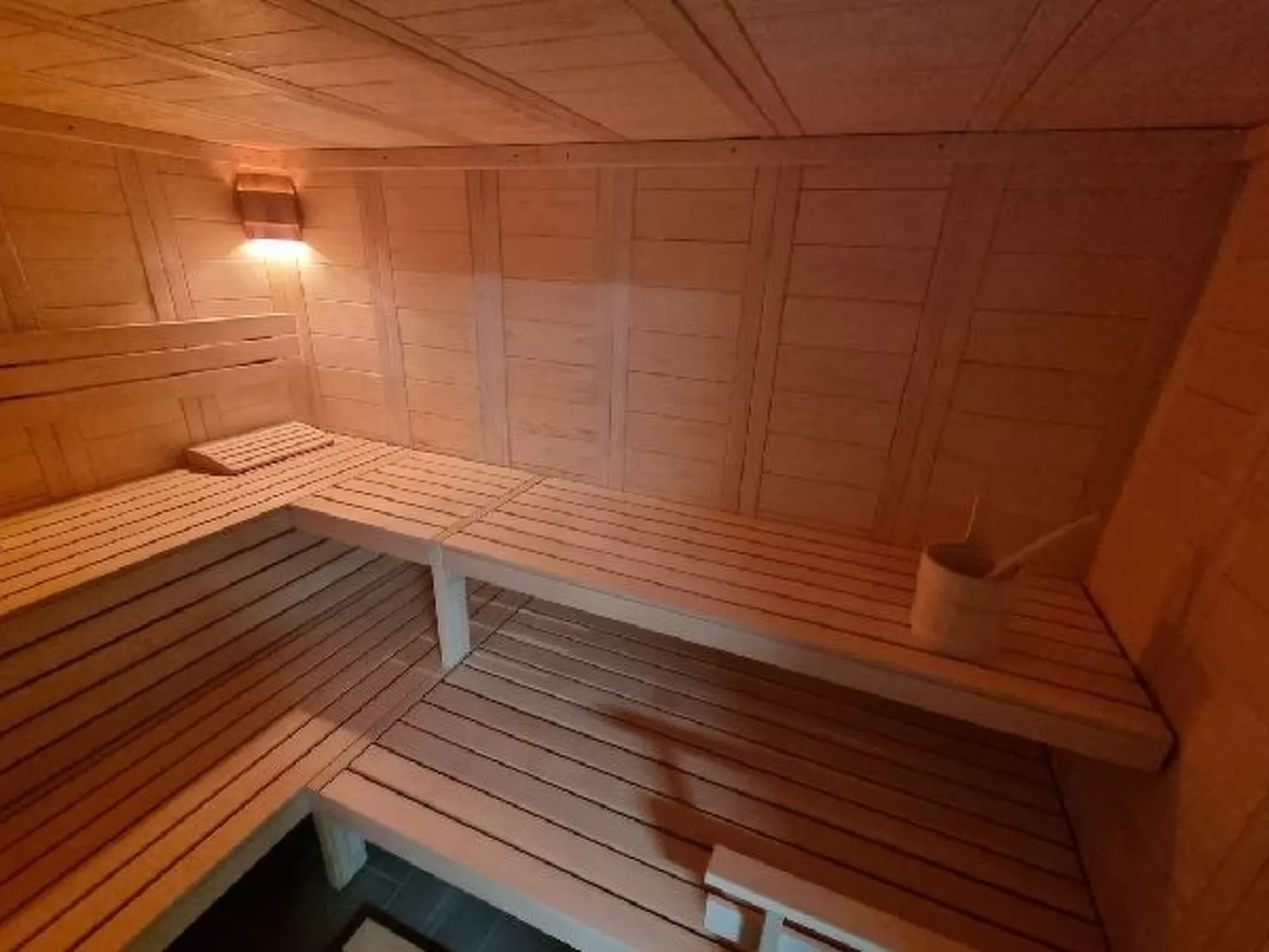 Alpine Retreat & Sauna - Outside