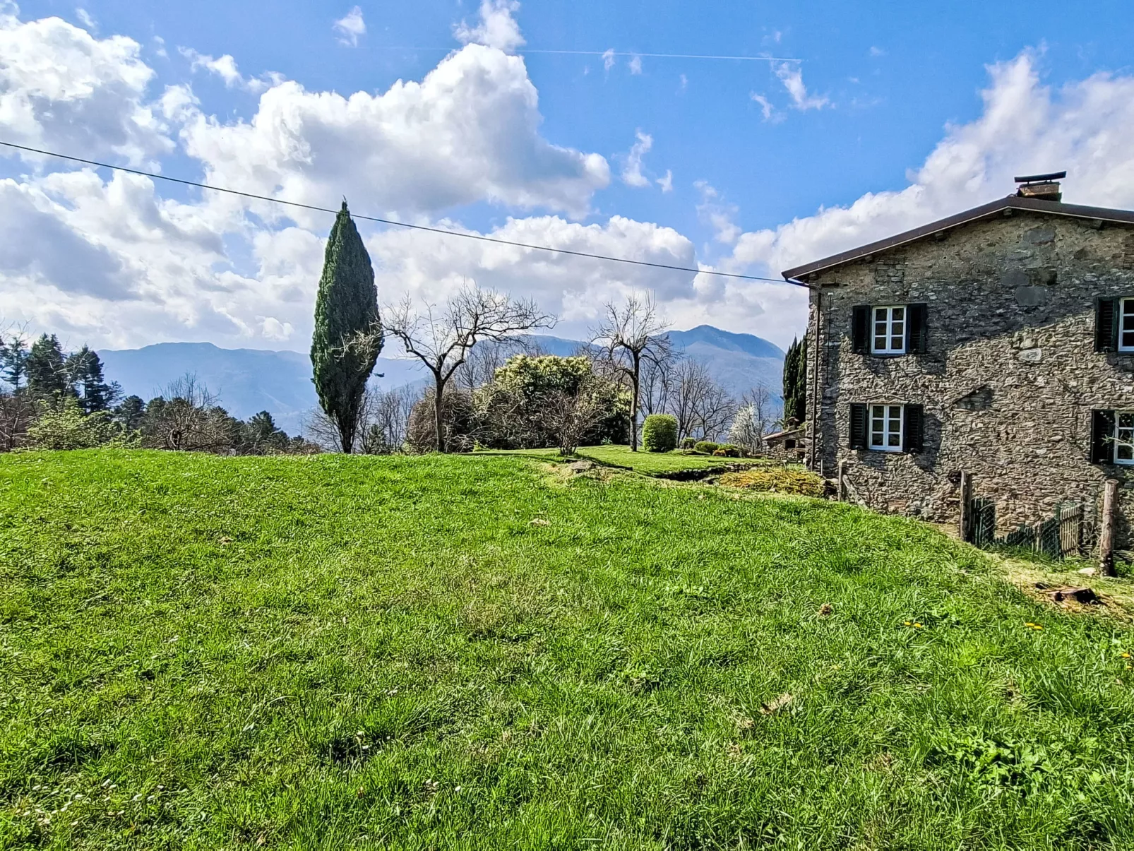 Il Colle di Tiglio - Outside