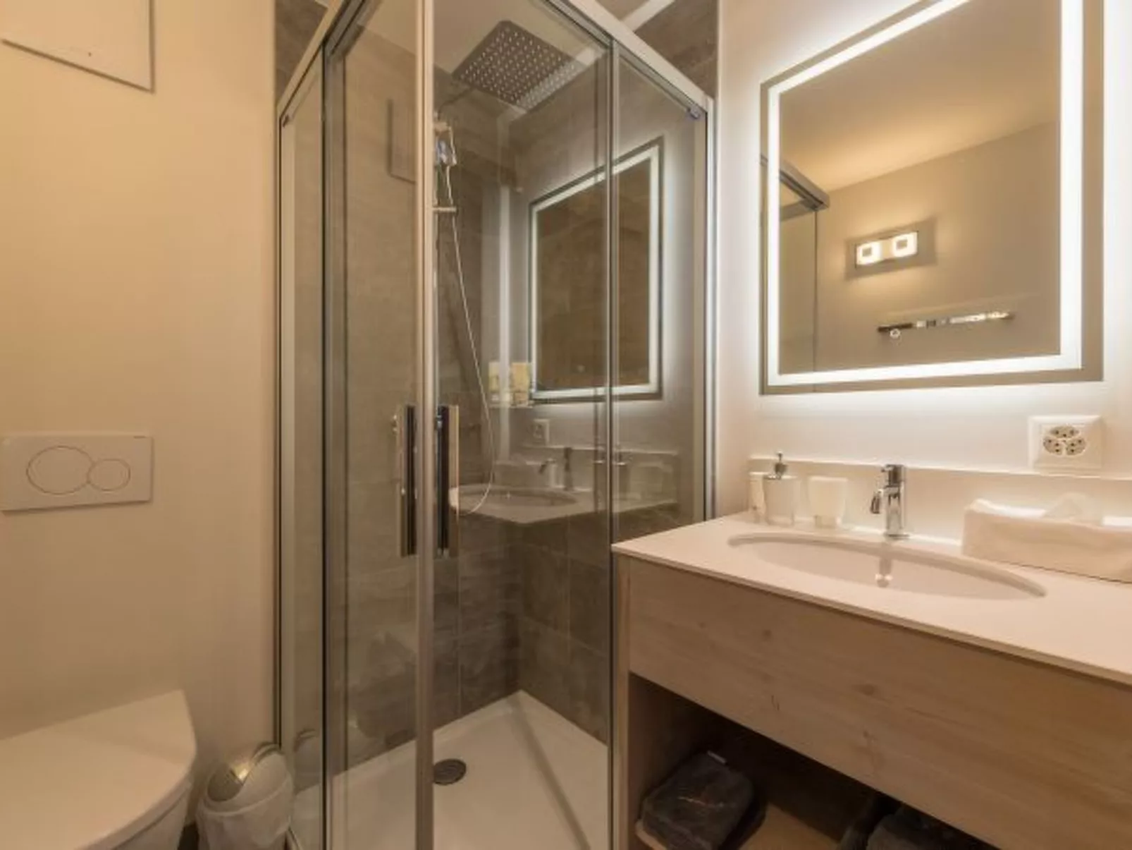 Le Refuge 2 - Spa access - Inside