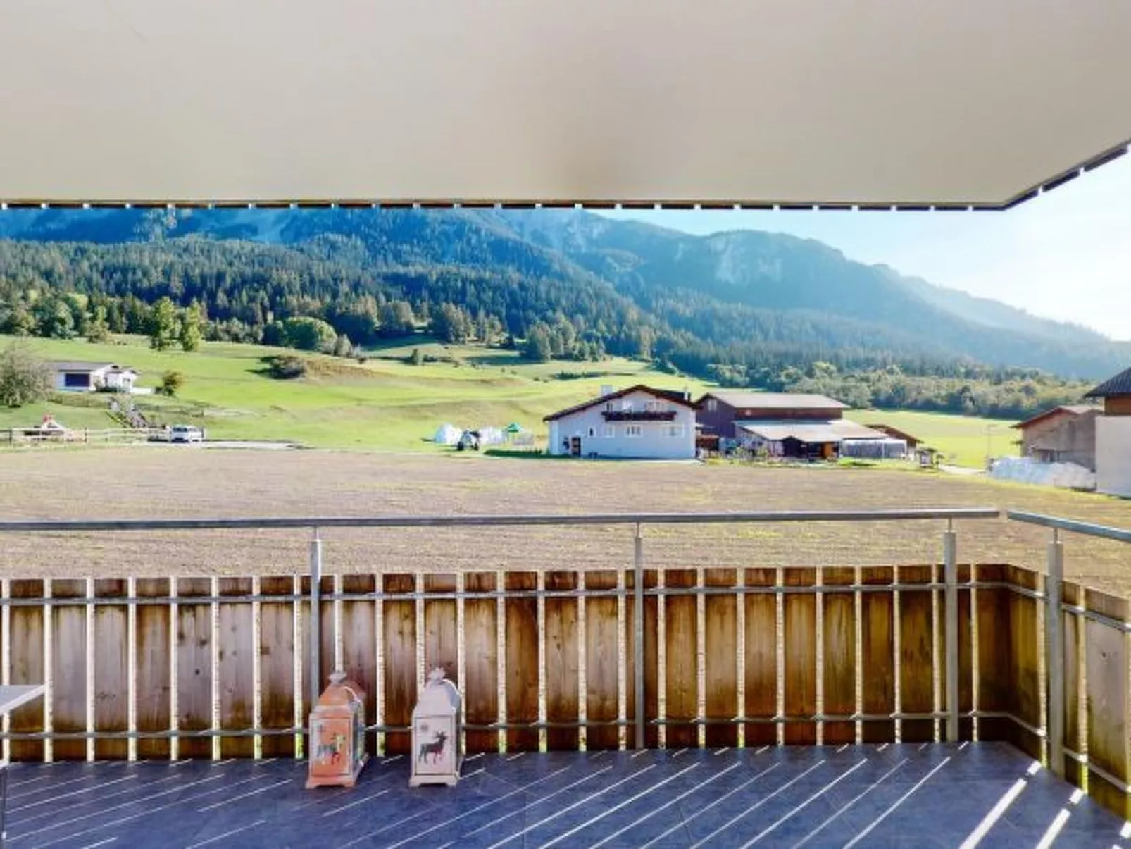 3.5 Zimmer Ferienwohnung Piz Linard Lantsch Lenz - Dehors