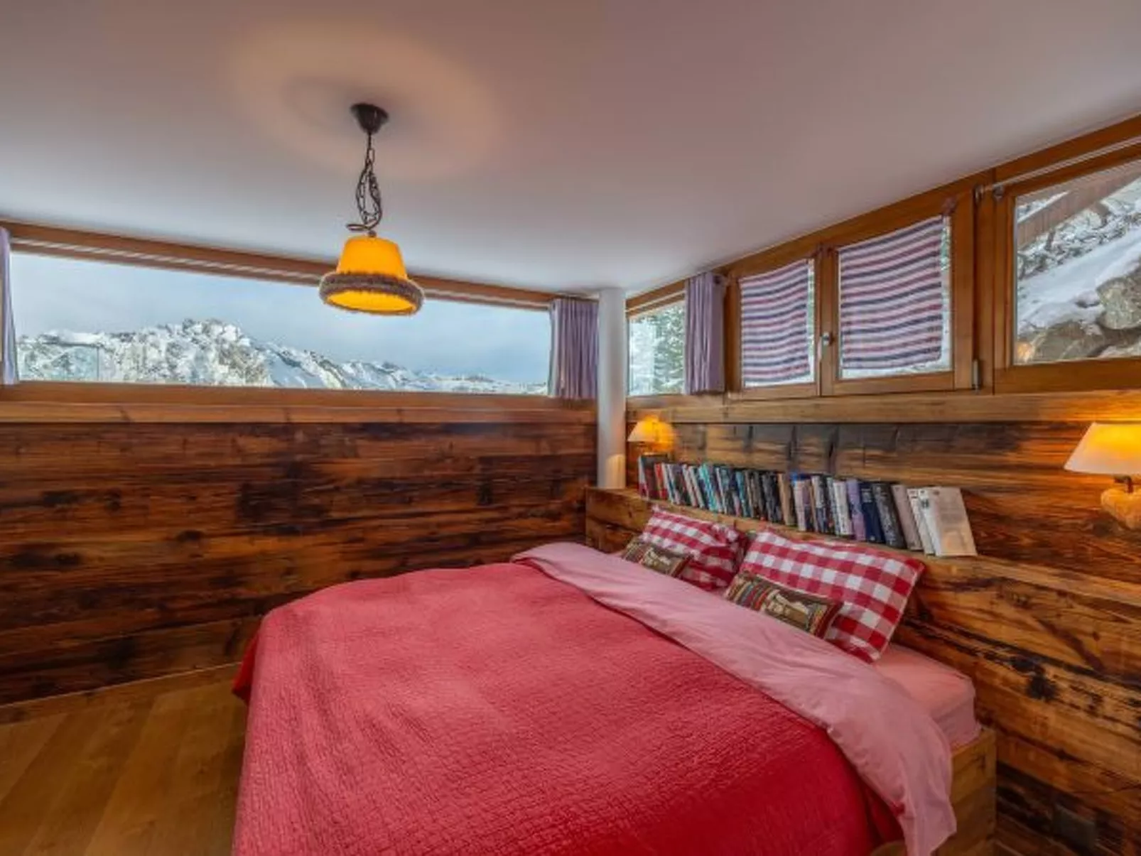 Above the Clouds - spacious chalet with great view - Drinnen