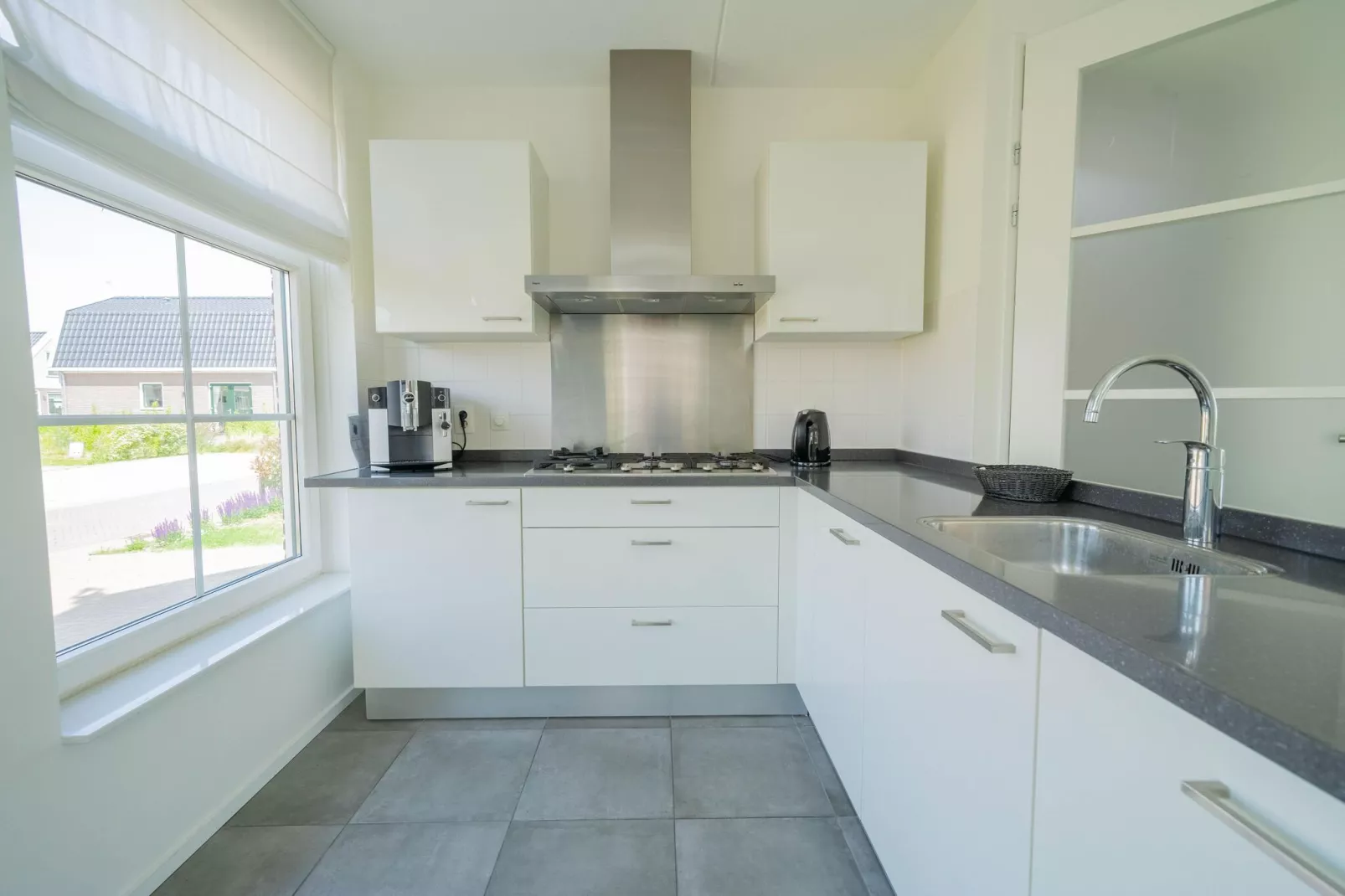 Resort Poort van Amsterdam 19-Kitchen