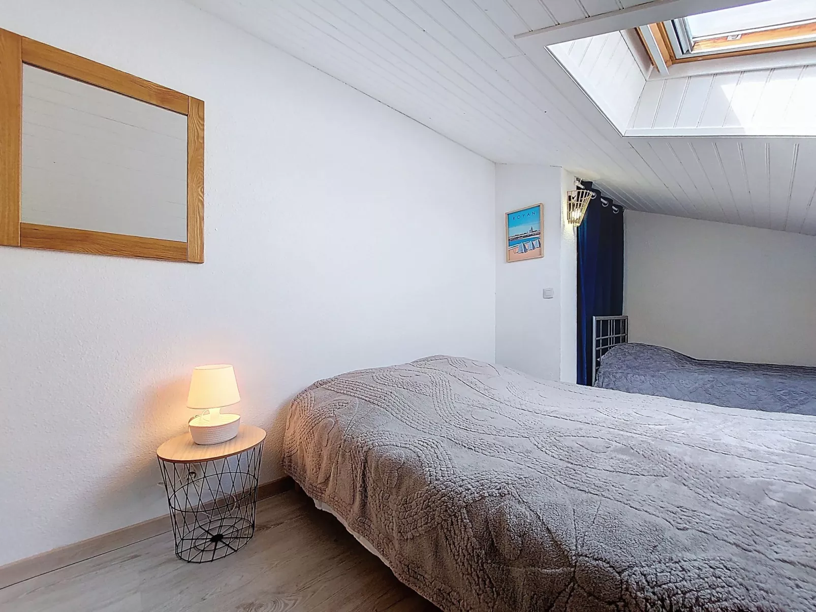 Les Soleils Rouges - Inside