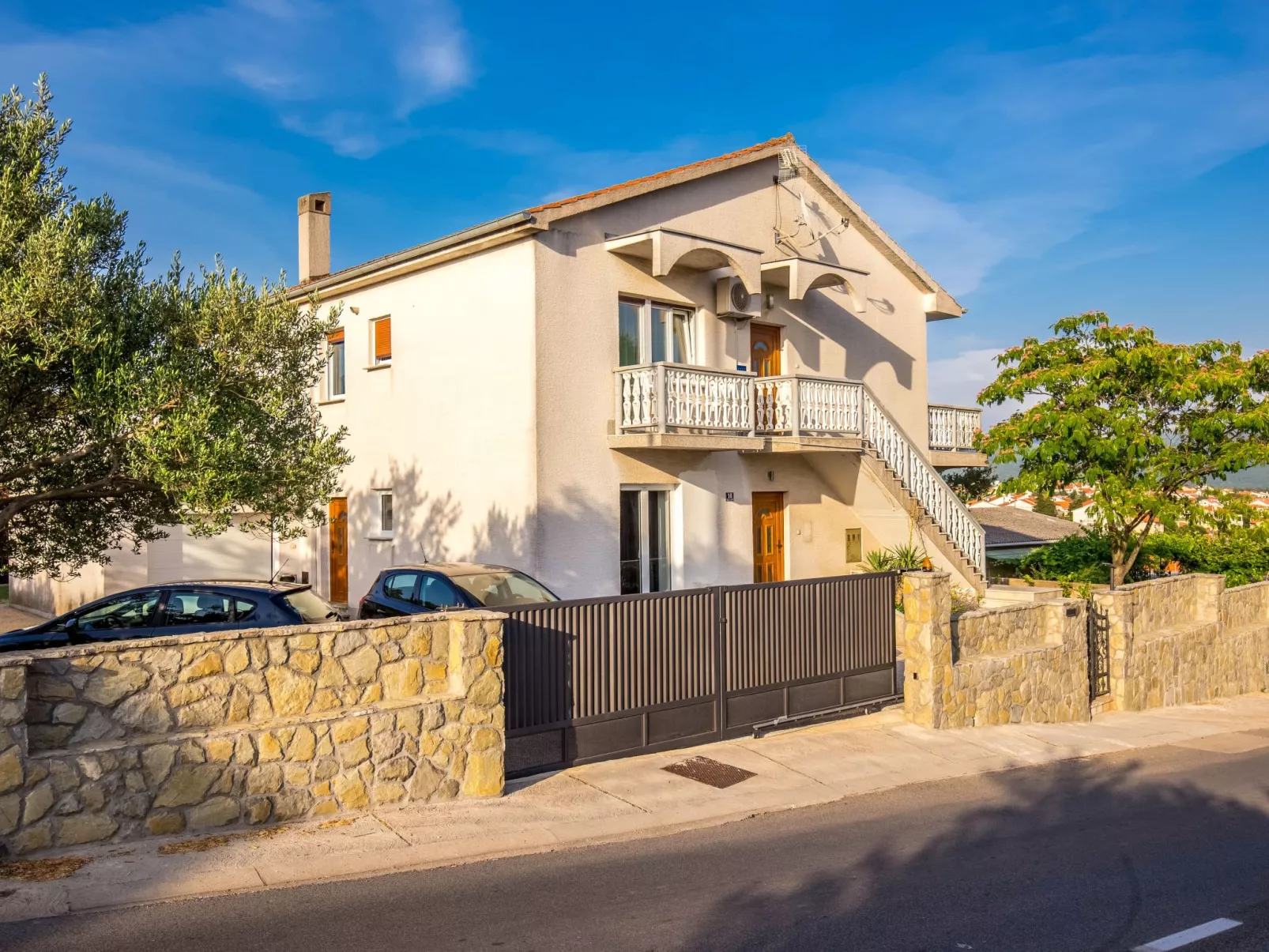 Geräumige Wohnung in Krk mit Garten und Terrasse - Image-tags.info