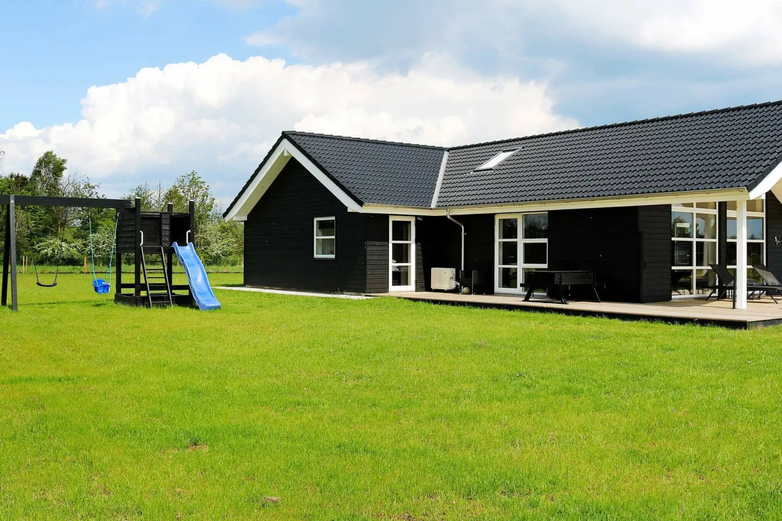 8 person holiday home in Hadsund