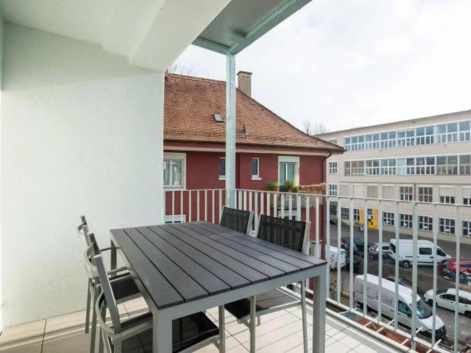 ZH Pink 1 - Letzigrund HITrental Apartment - Dehors