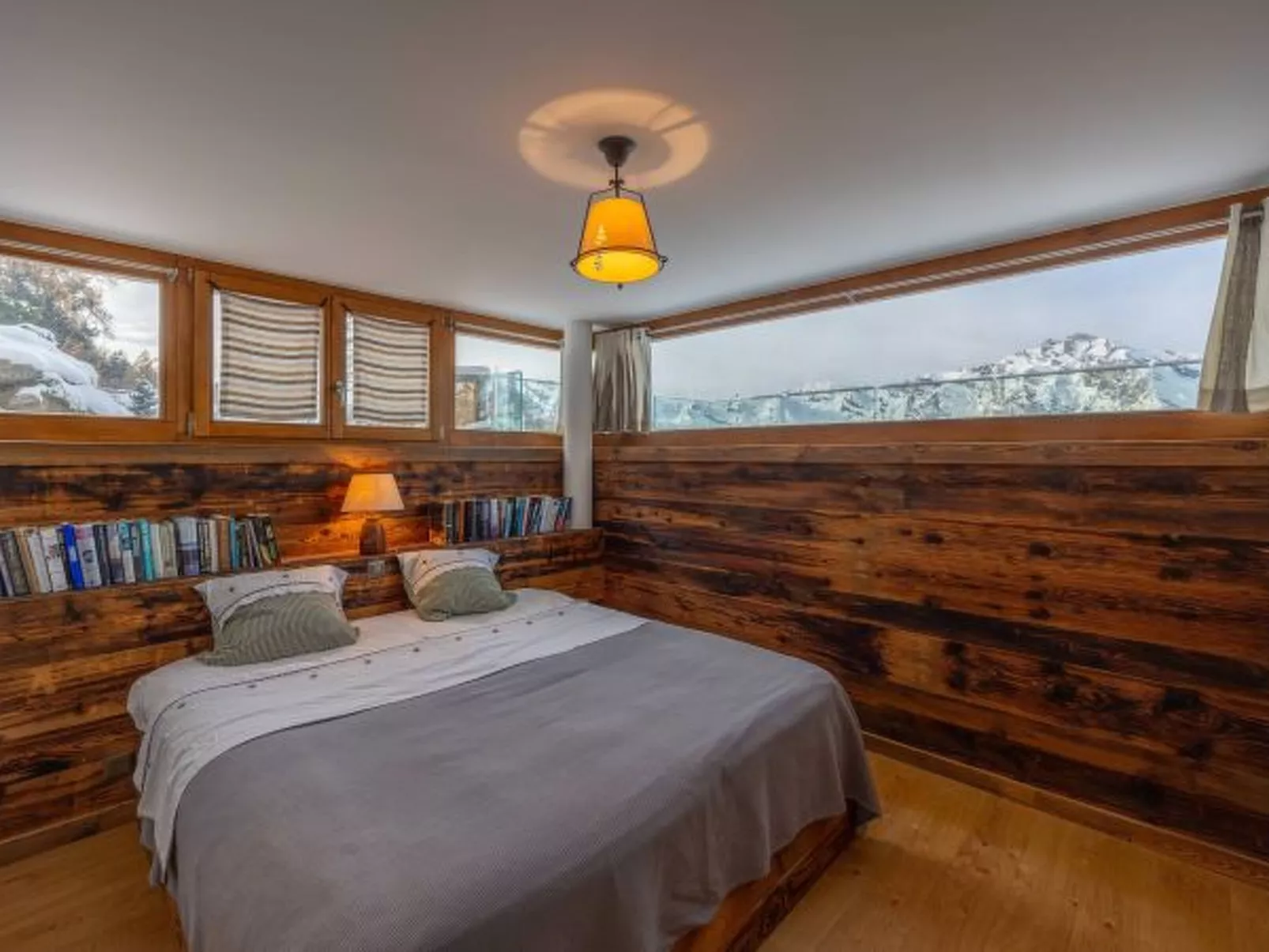 Above the Clouds - spacious chalet with great view - Drinnen