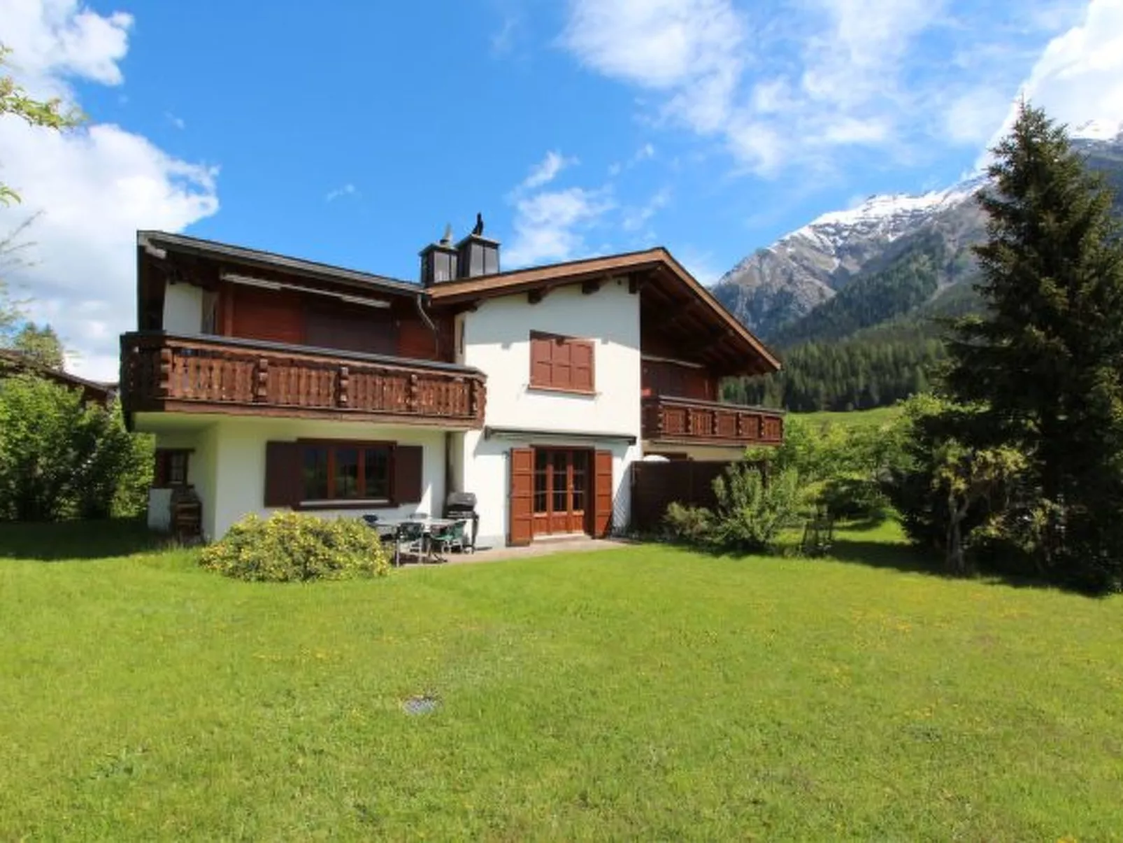 Arnika Family Accommodation in Lantsch-Lenz – For 5 People - Dehors