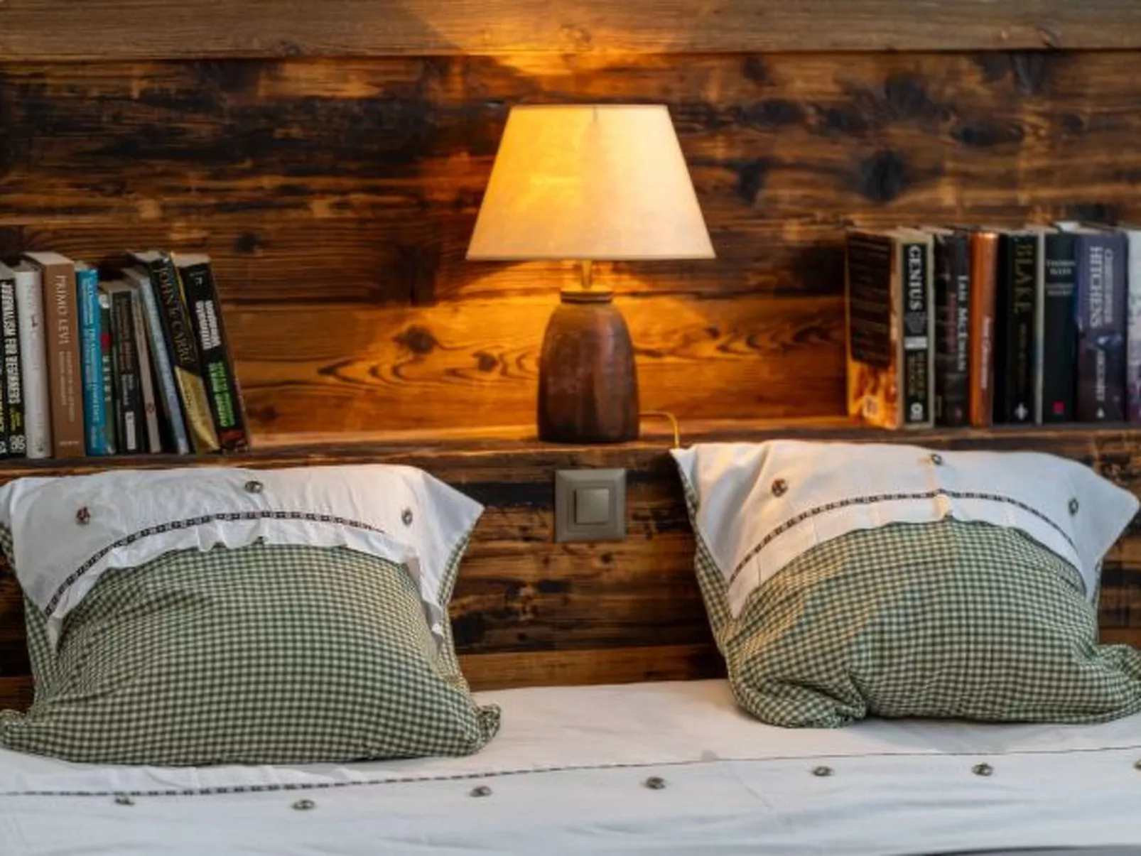 Above the Clouds - spacious chalet with great view - Drinnen