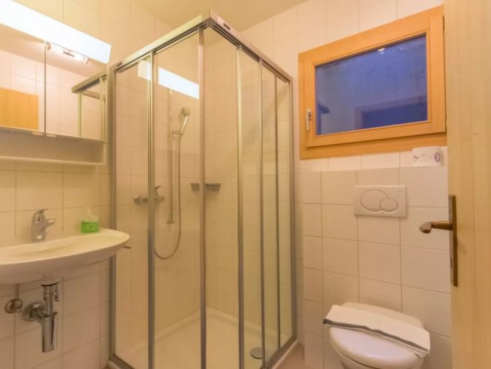 Chalet Nid Blanc wood burning hottub - Drinnen