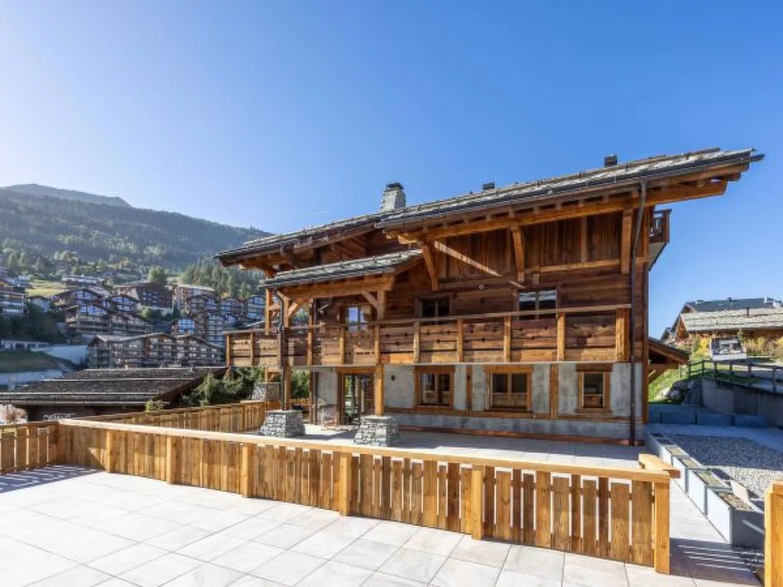 Les Fermes d'Alice - Centre de la station - Outside