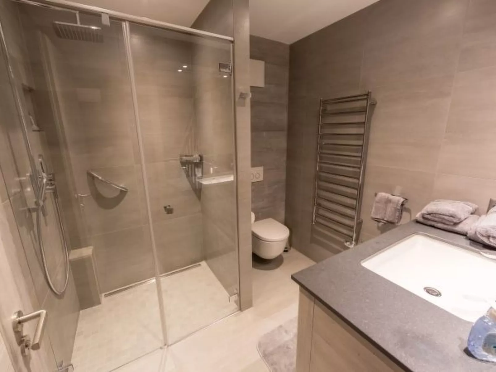 La Forêt 2 - Spa access - Drinnen