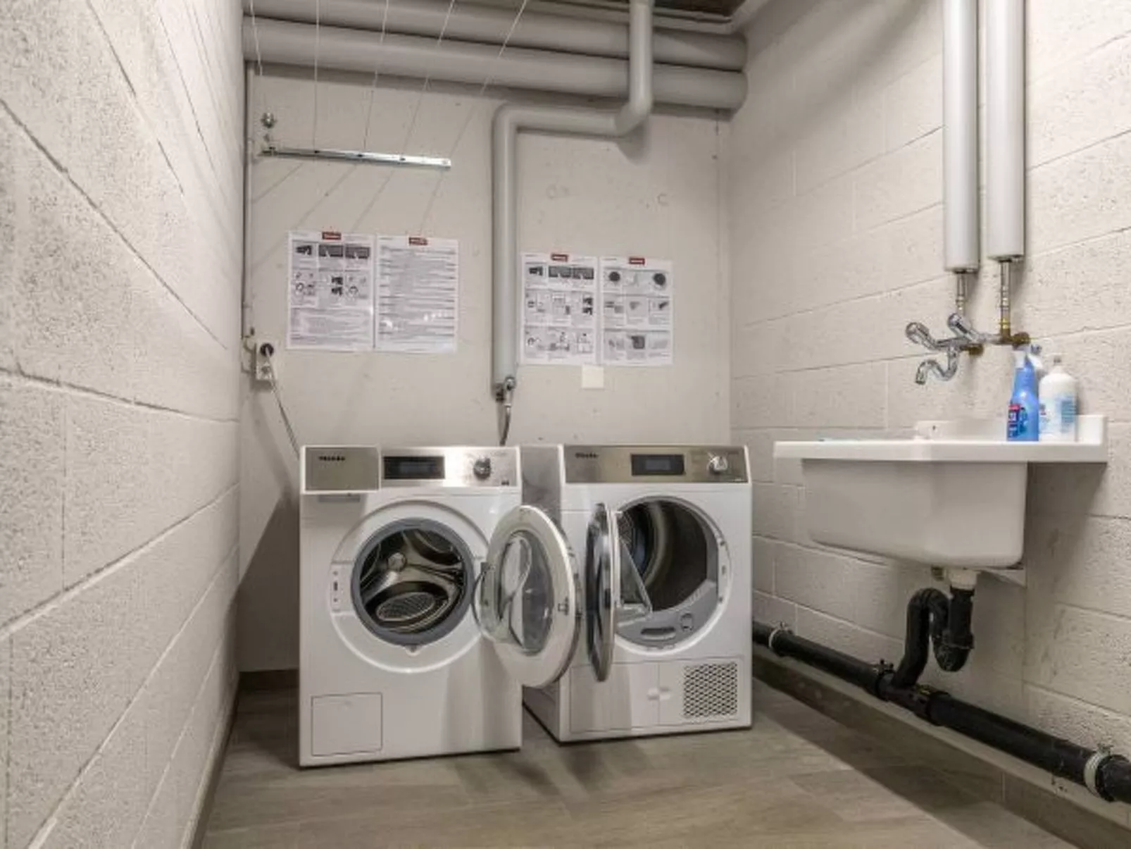 Les Fermes d'Alice - Centre de la station - Inside