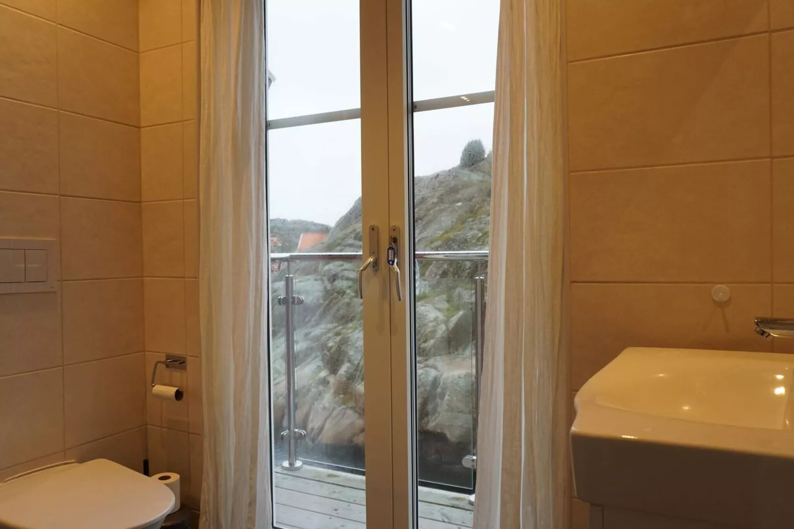 4 star holiday home in Hamburgsund-Indoor