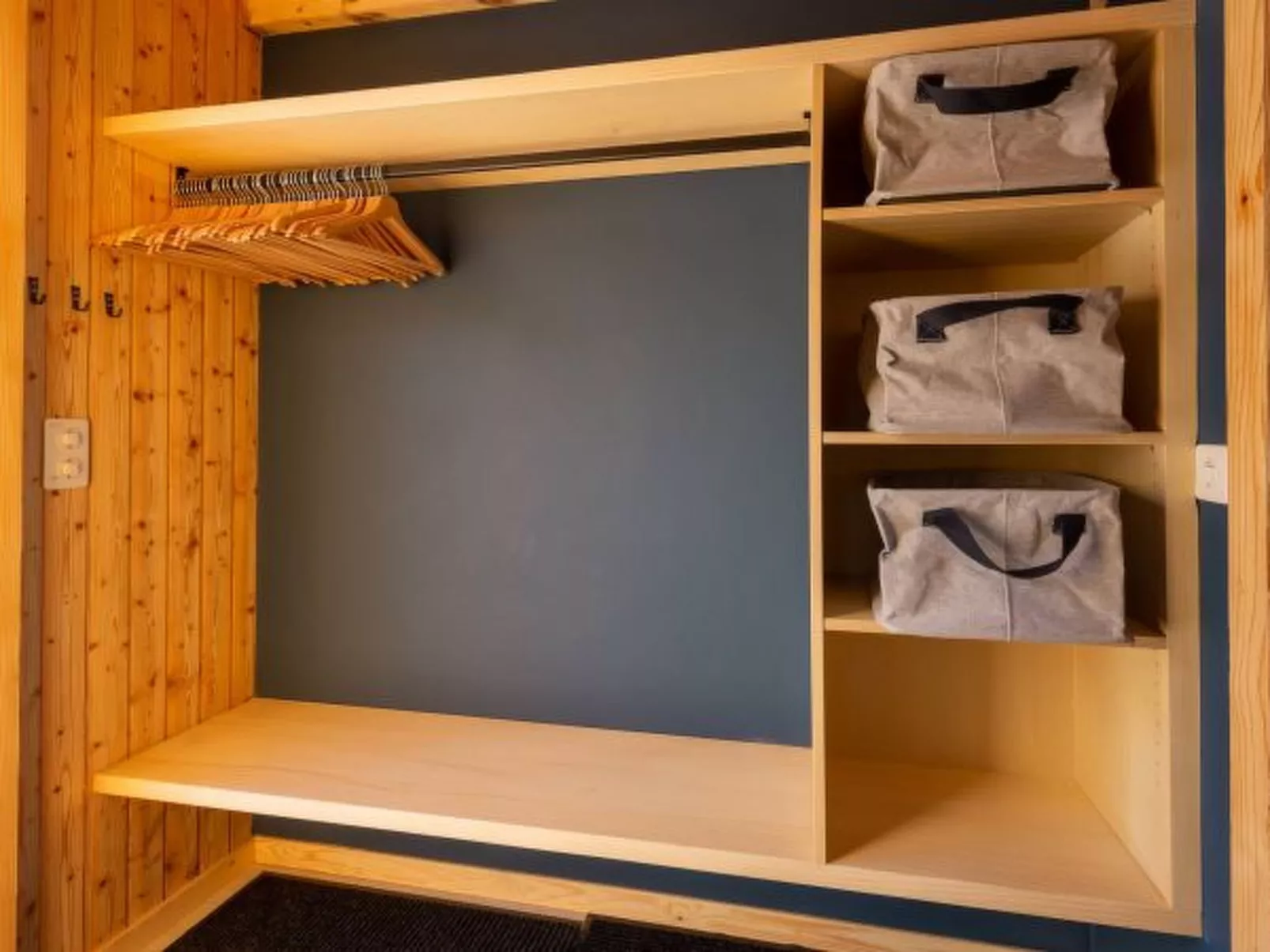 Chalet La Chenevière - Inside