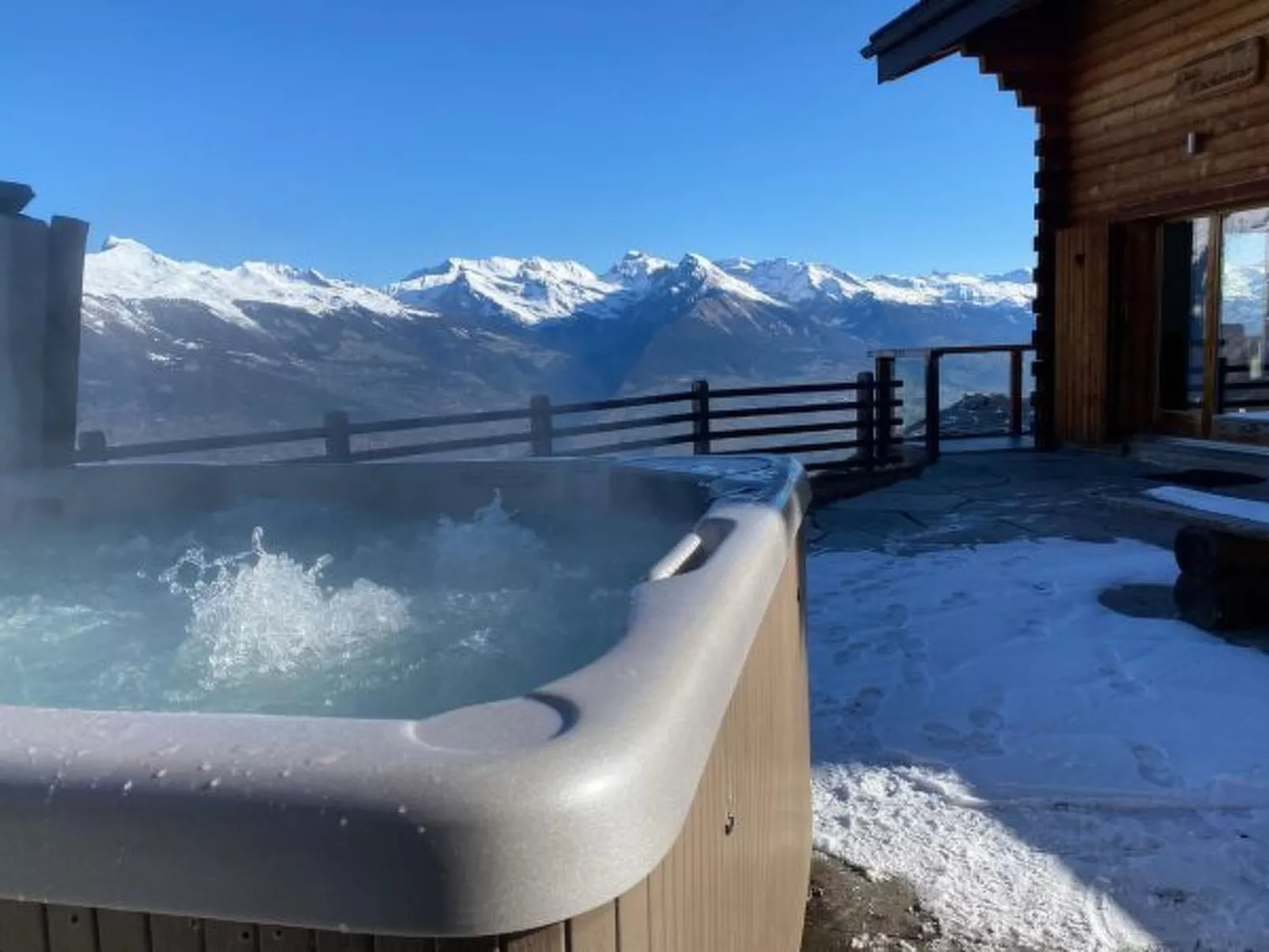 Chalet Enchanteur sauna, Whirlpool, 13pax - Outside
