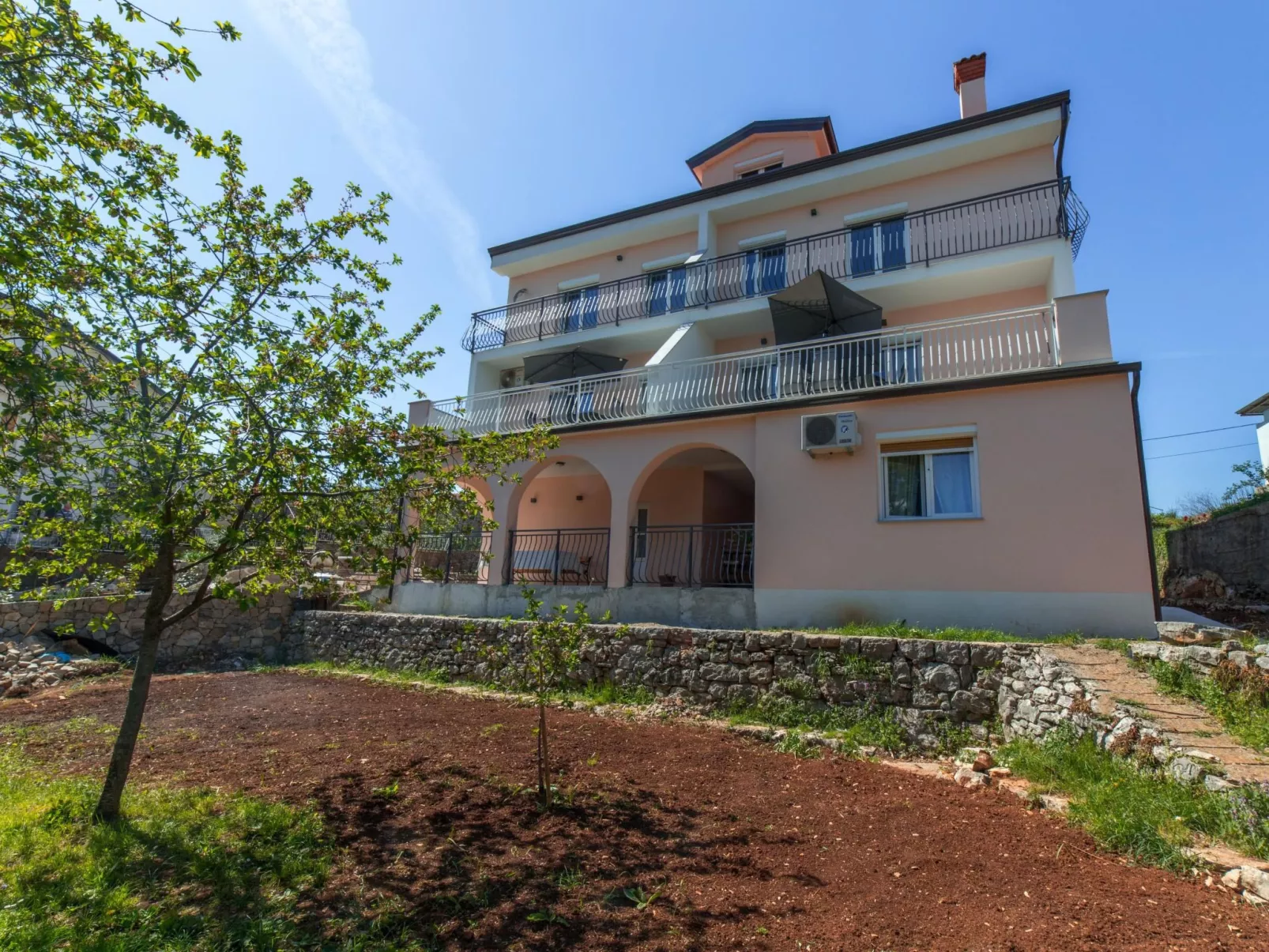 Apartment Raspolic no.2 - Image-tags.info