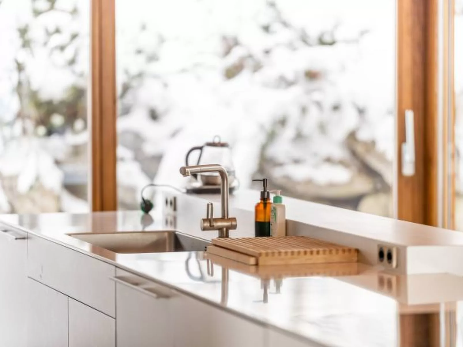 Above the Clouds - spacious chalet with great view - Drinnen