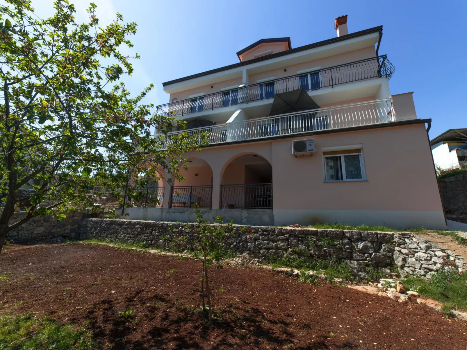 Apartment Raspolic no.2 - Image-tags.info