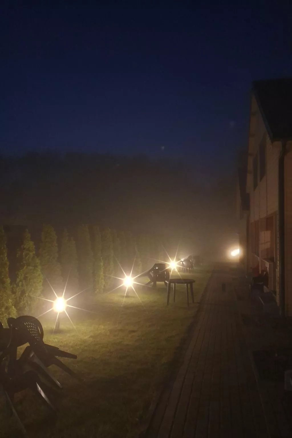 "Ferienwohnung" mitten im Grünen - Draußen