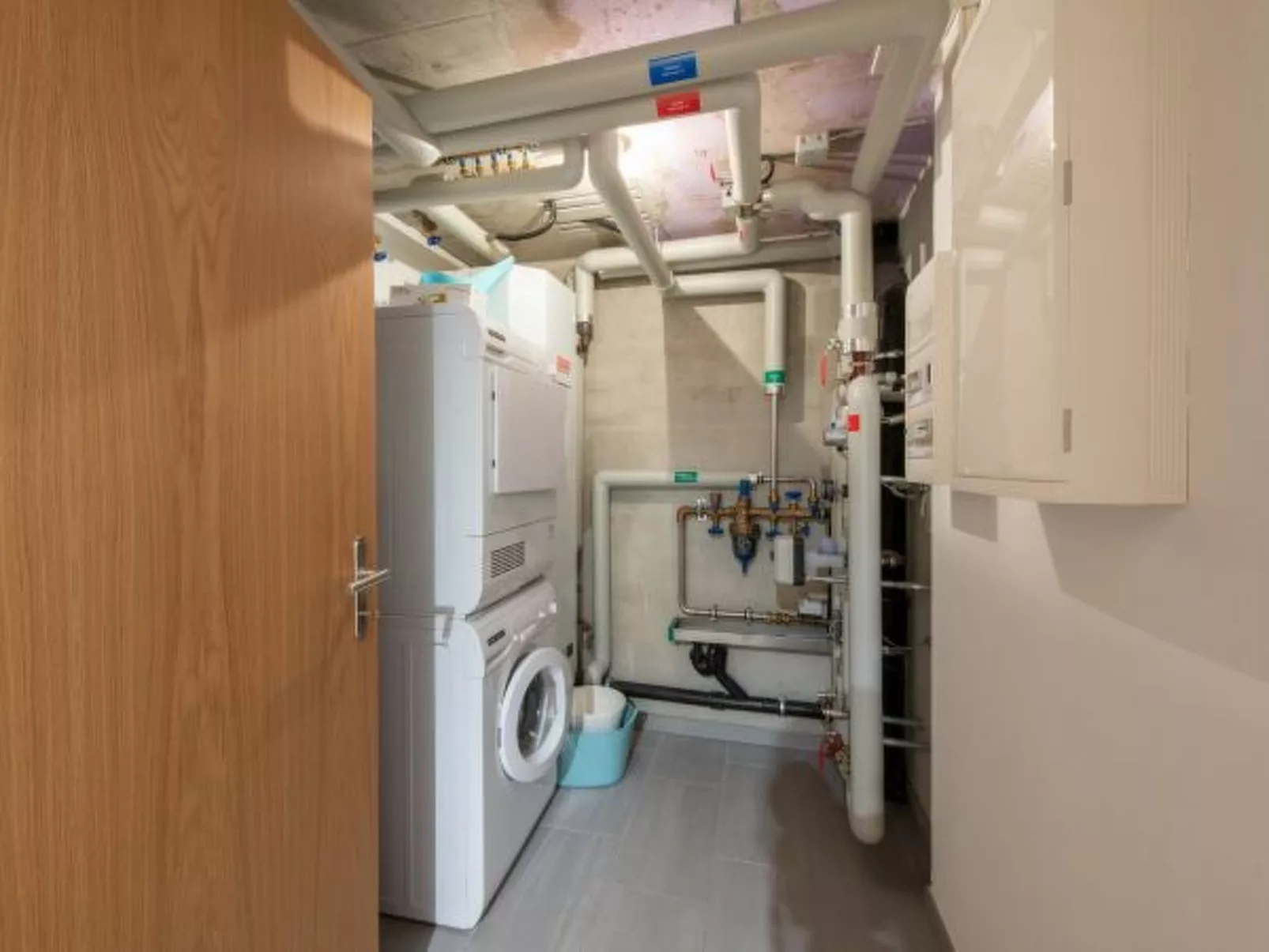 Racers Retreat 10 - Dedans