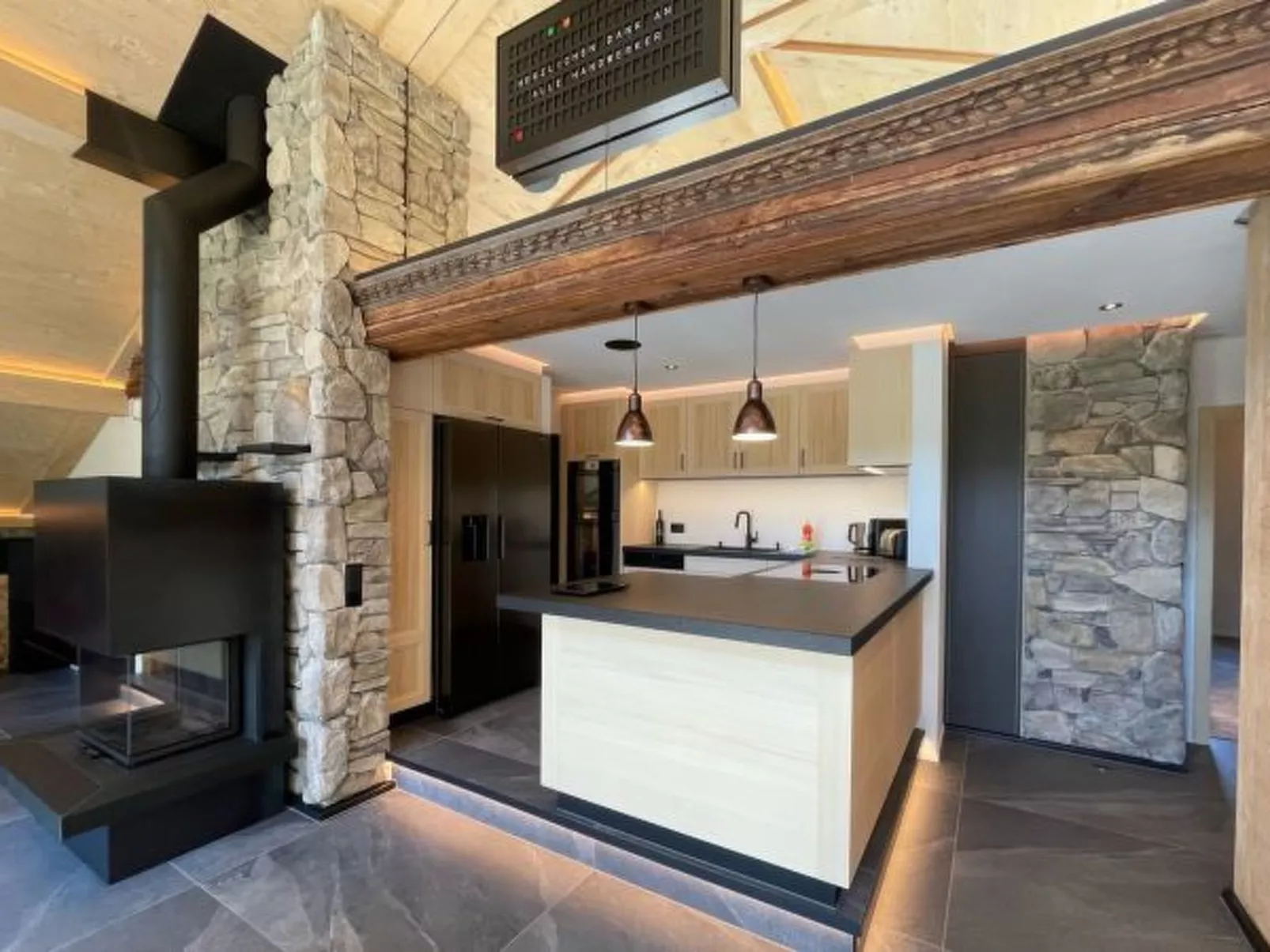 Chalet Margaux Penthouse - Inside