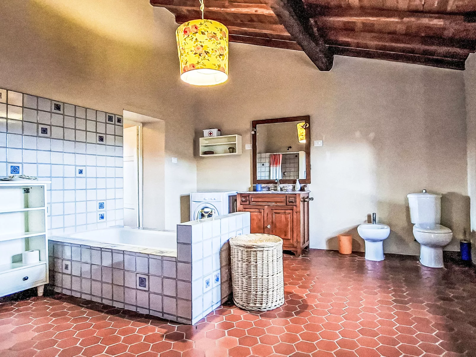 Il Colle di Tiglio - Inside