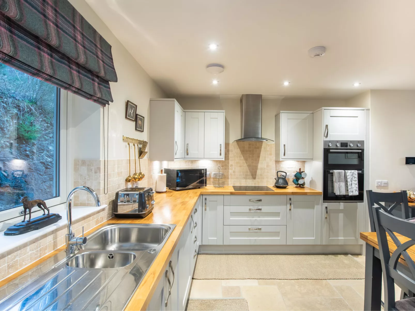 Glenmoriston Estate (2 cottages) - Dedans