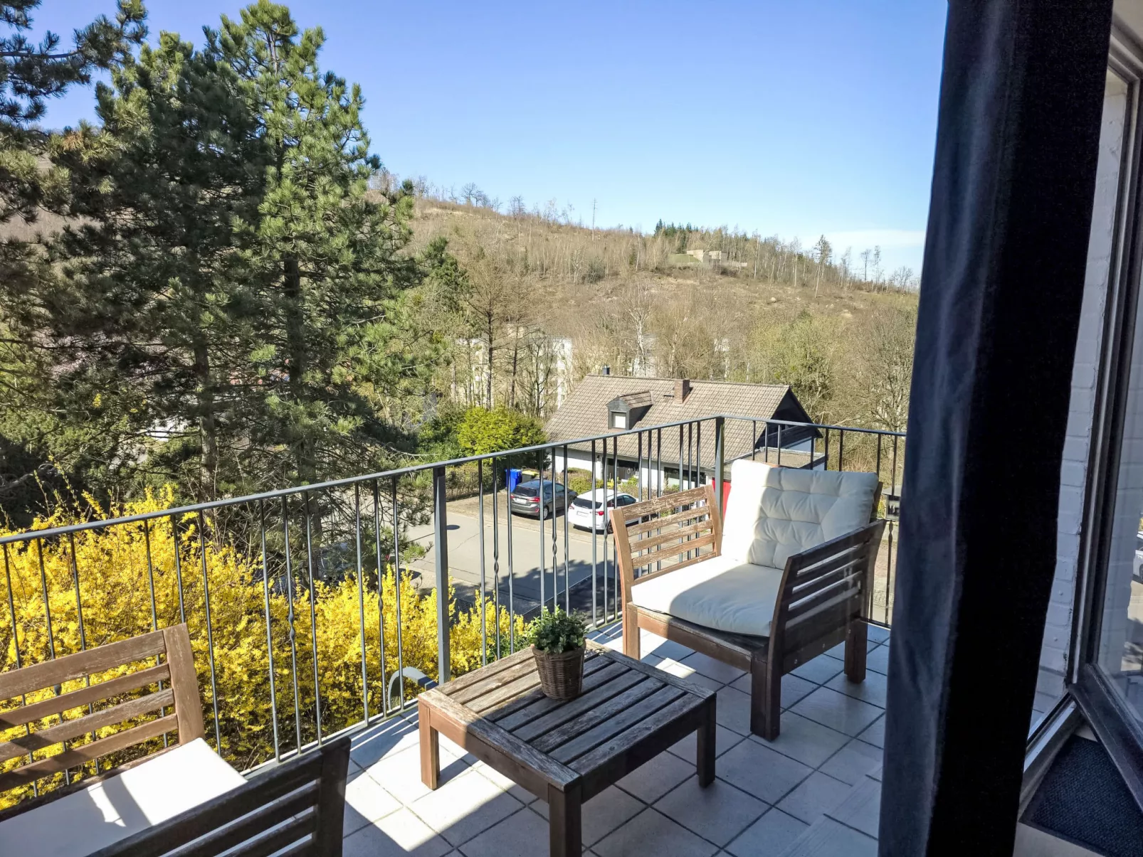 Reitstallweg - Draußen