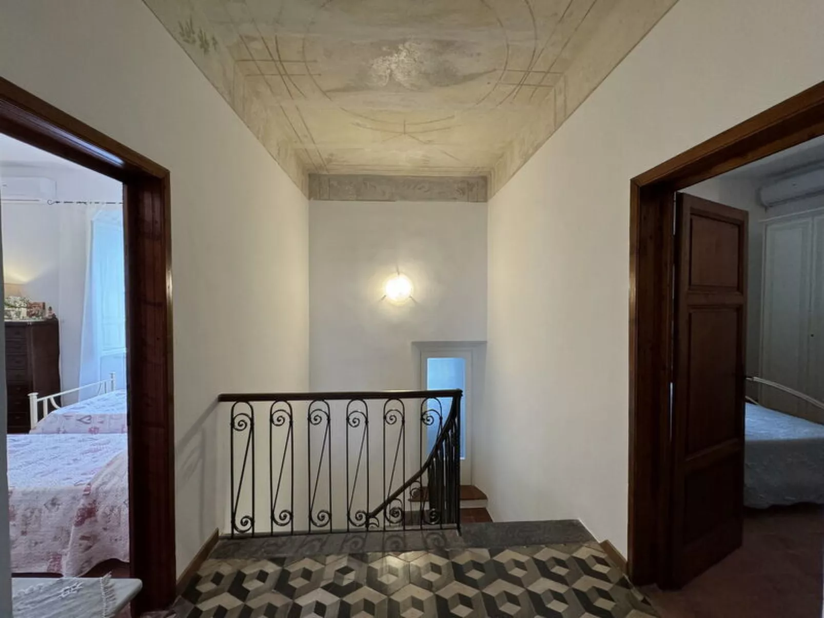 Casa Romana - Inside