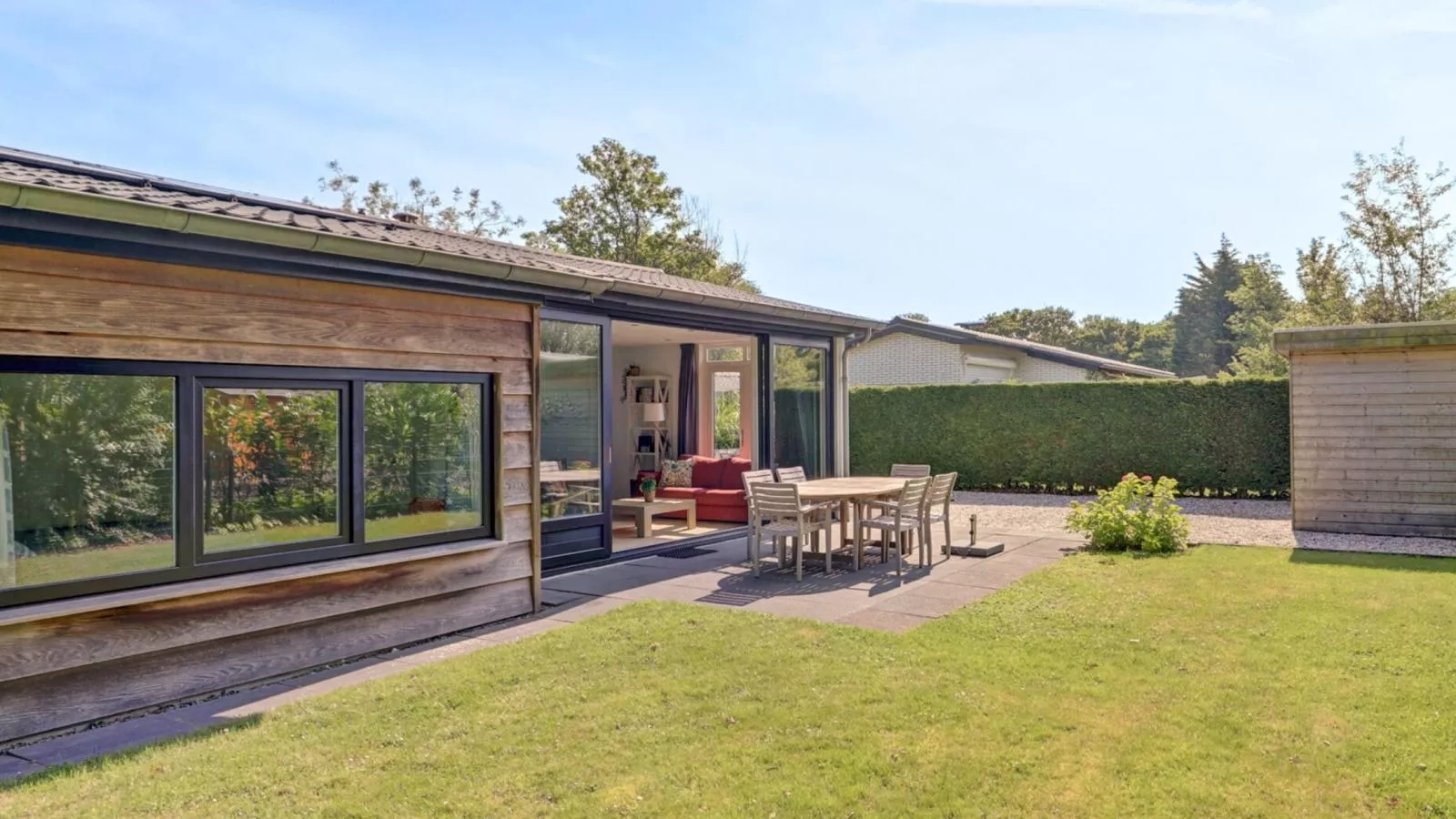 Duin Rust sijsjeslaan 3 - Gardens in summer