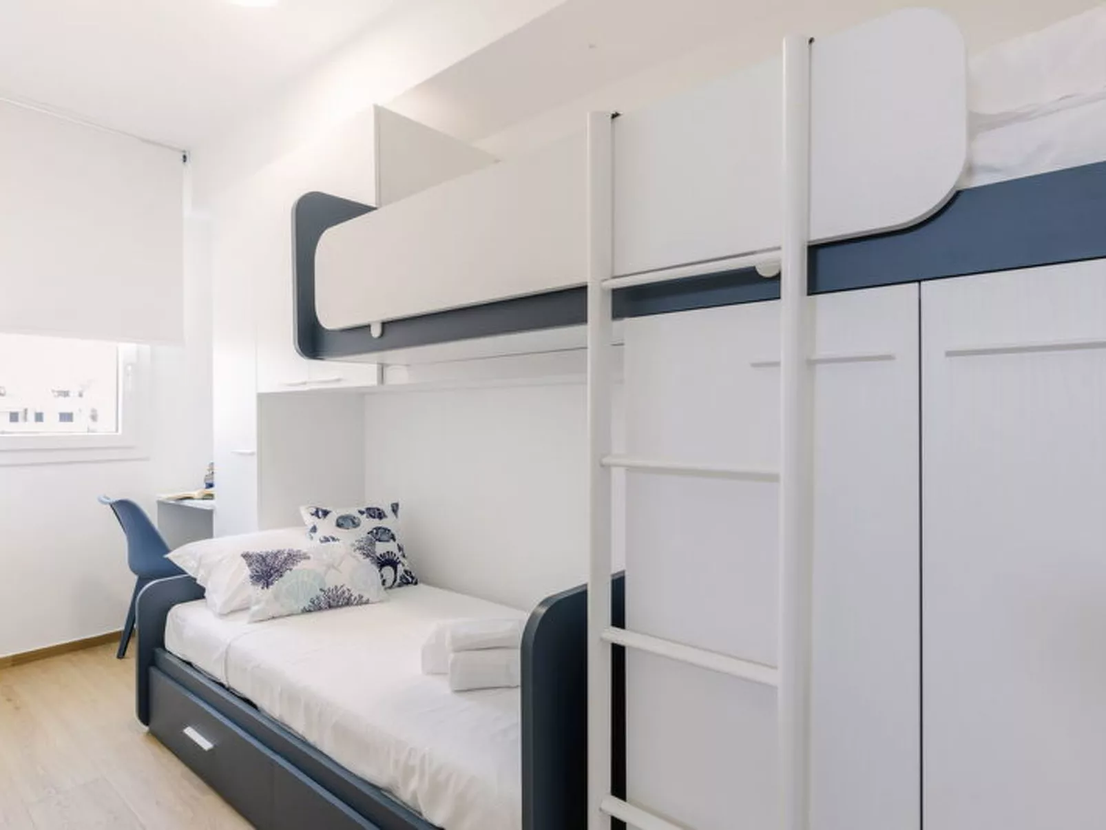 Brezza Costa Conero - Drinnen