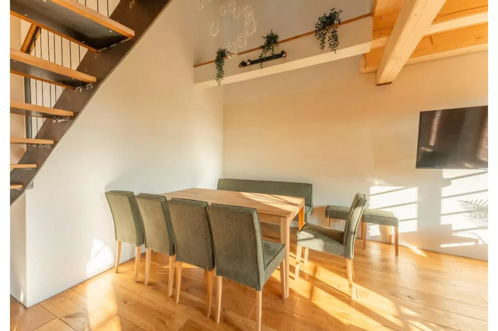 521 1P 40€(6) Schulz - Dining room