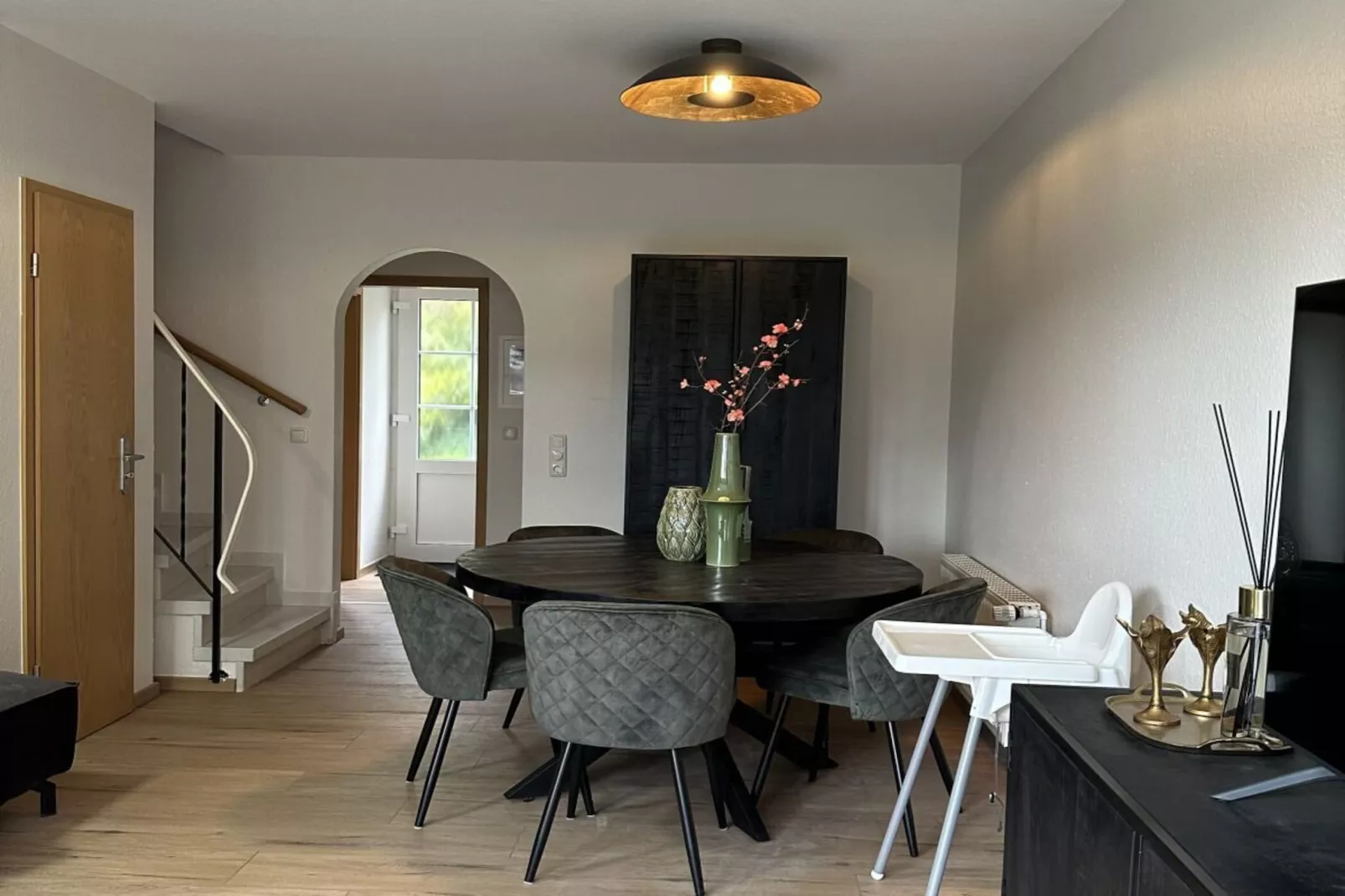 451114 - Esszimmer