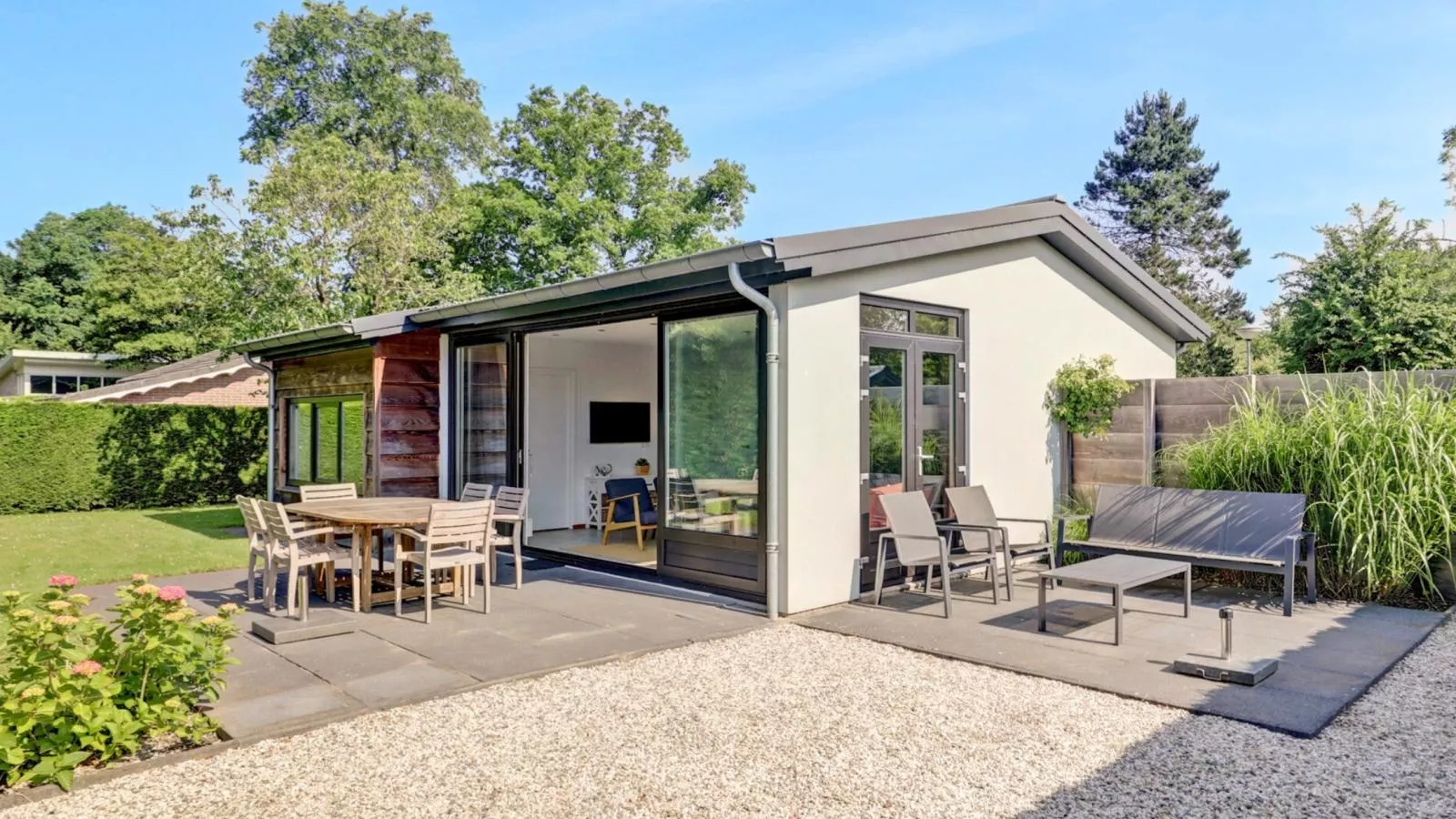 Duin Rust sijsjeslaan 3 - Exterior in summer