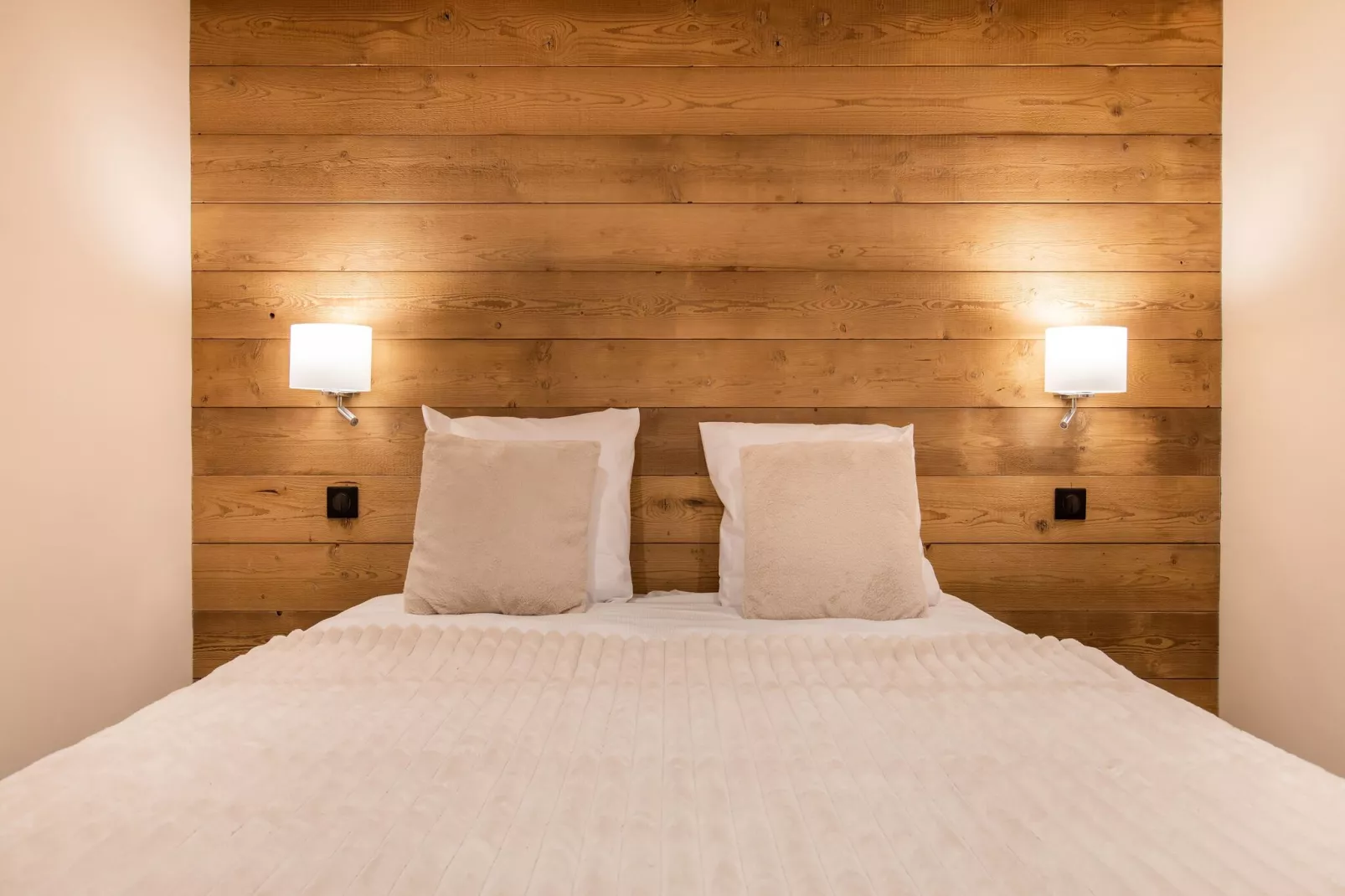 CHALET LE 360 KB-Bedroom