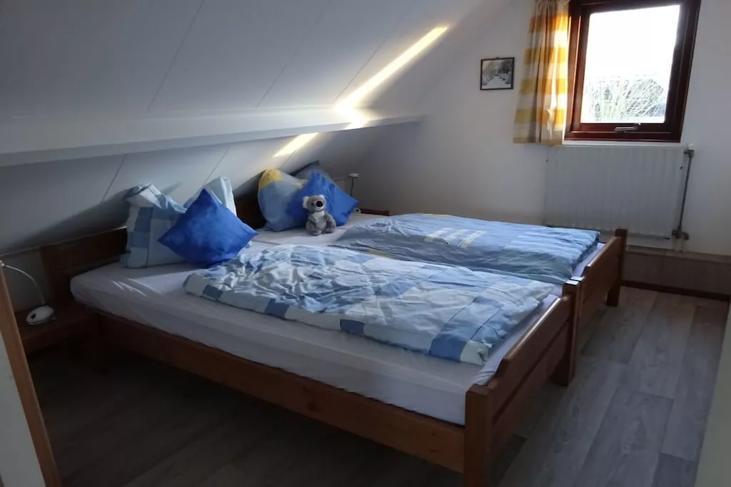 394165 - Bedroom