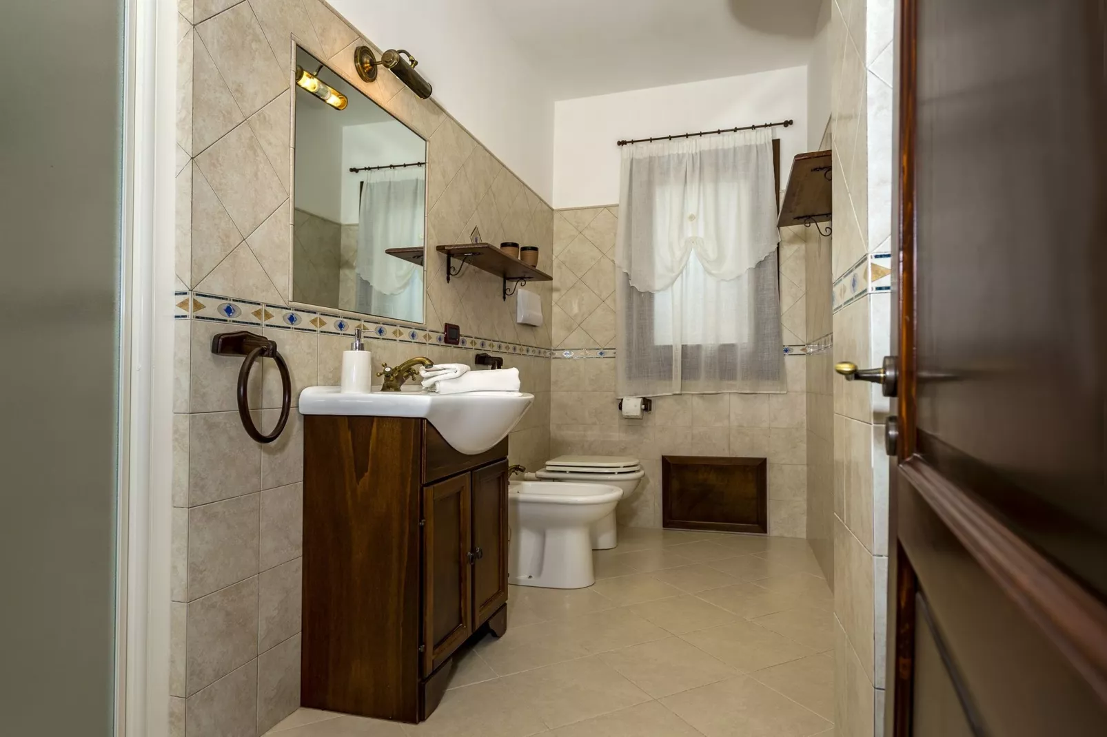 Villa Flavia-Bathroom