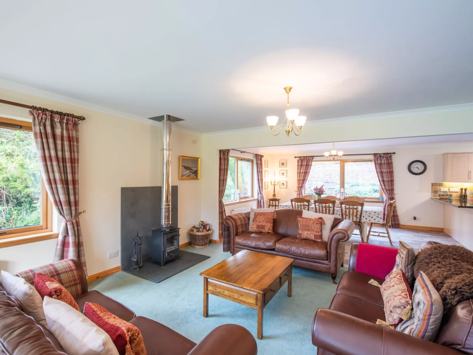 Glenmoriston Estate (2 cottages) - Dedans