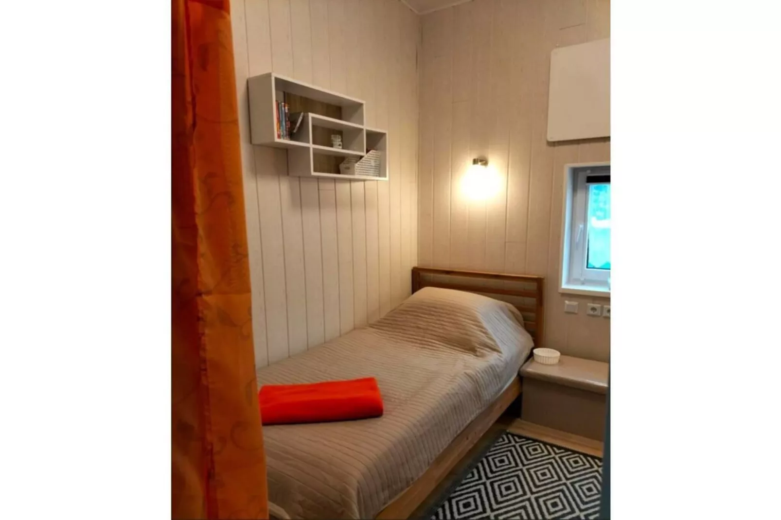 456395 - Bedroom