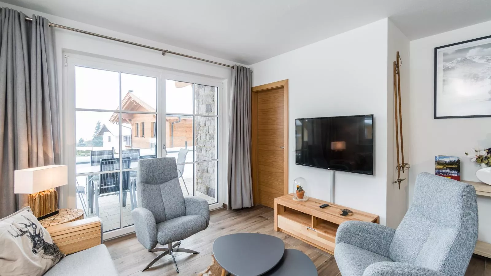 Luxury Tauern Suite Walchen Kaprun 6-Living room