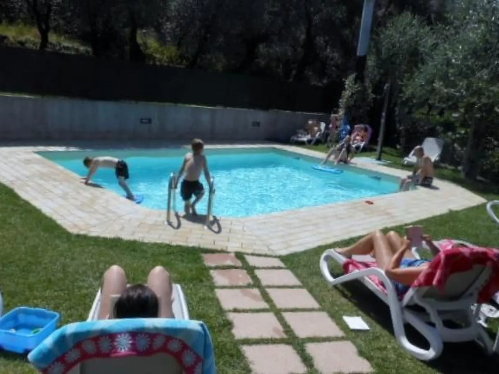 Gelbe Wohnung 65qm mit Garten und Seeblick - Image-tags.info