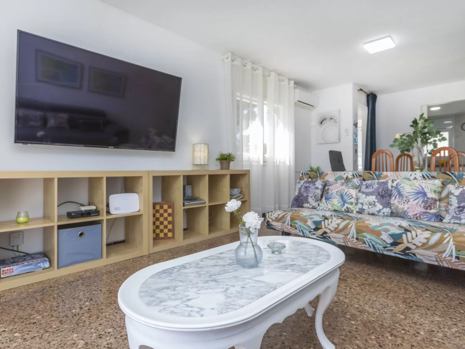 Mi Capricho - Drinnen