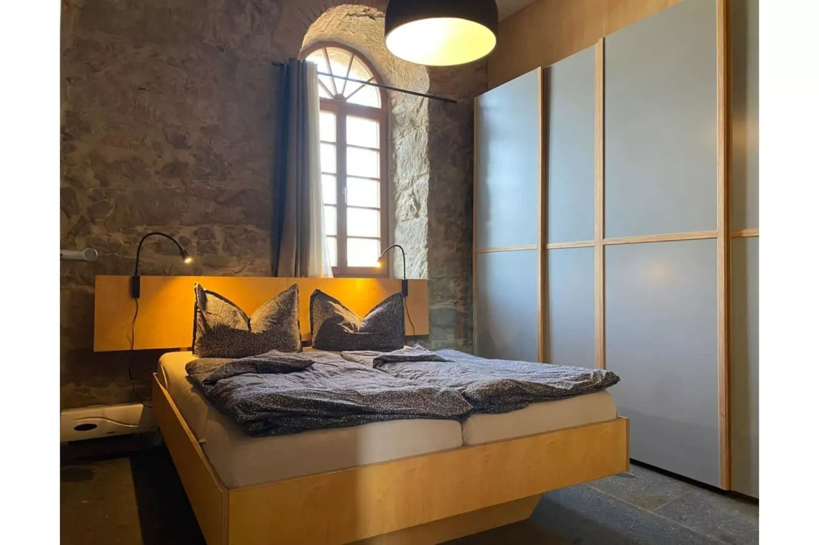 211 1P 40€(6) Schulz - Chambre